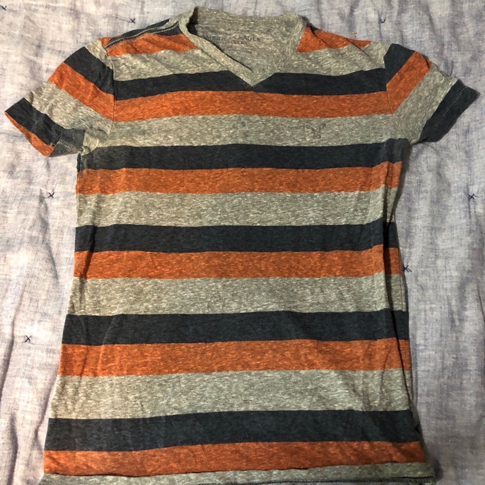 American Eagle shirt